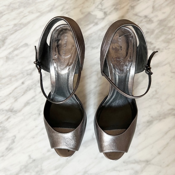 Giorgio Armani Metallic Peep Toe Heels Size EU 40 / US 9.5 - Picture 5 of 8